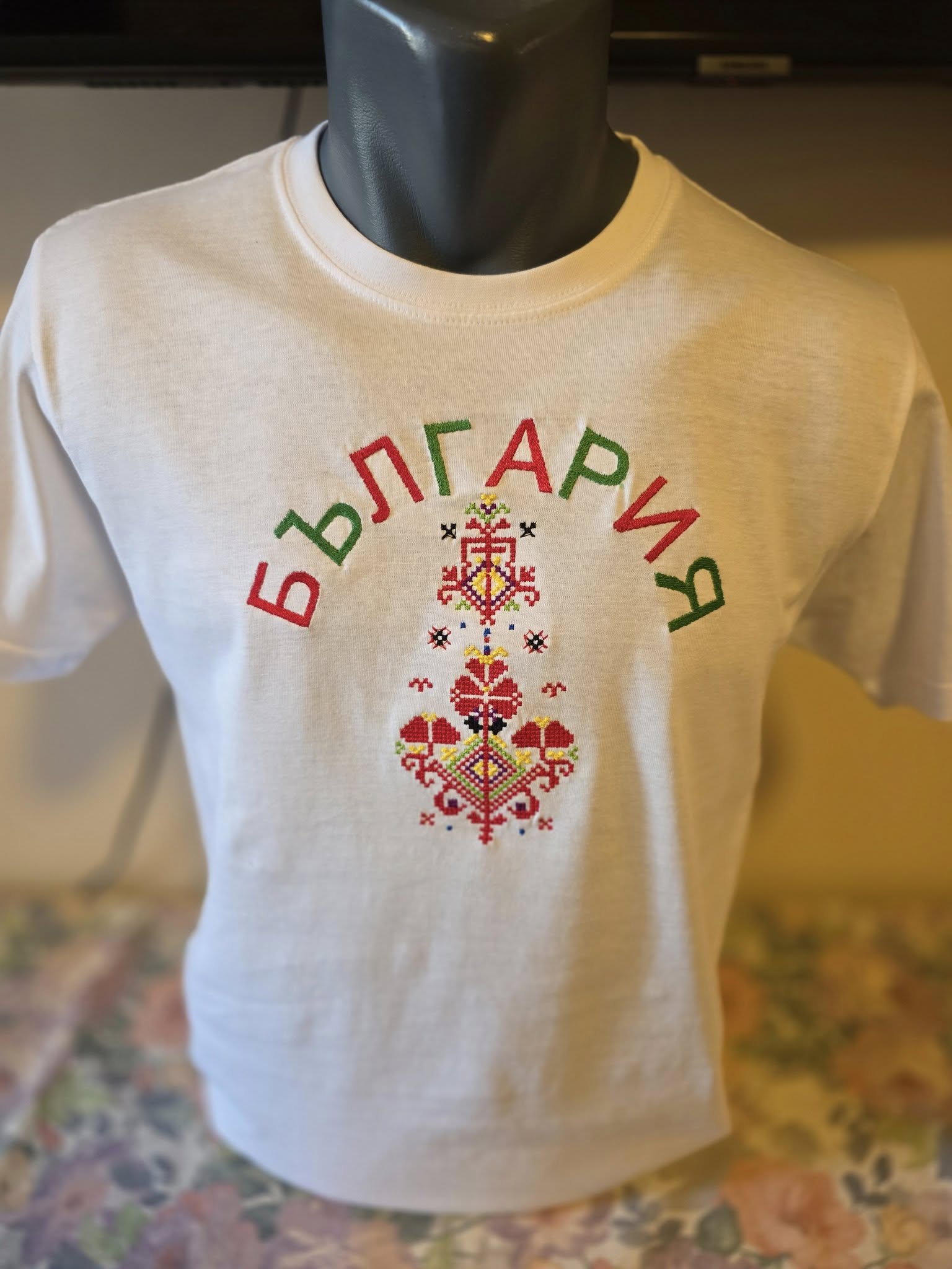 Тениска с шевица