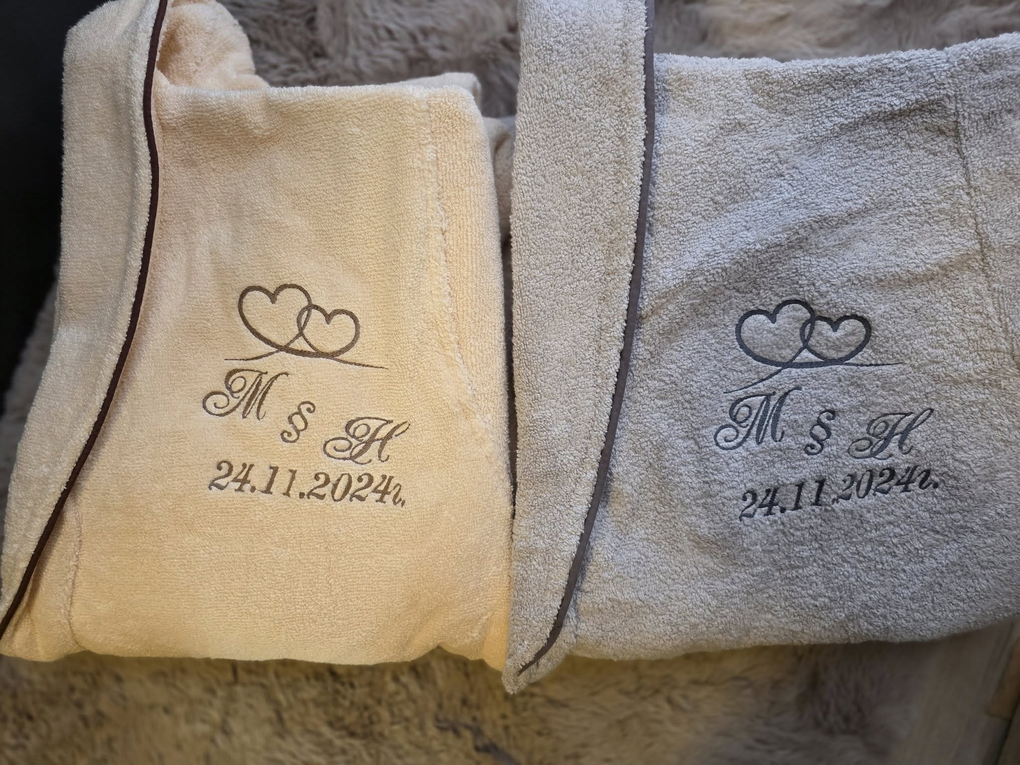 Комплект халати с бродерия — инициали и дата за двойки