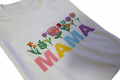 Тениска с бродерия "МАМА" — цветна и весела
